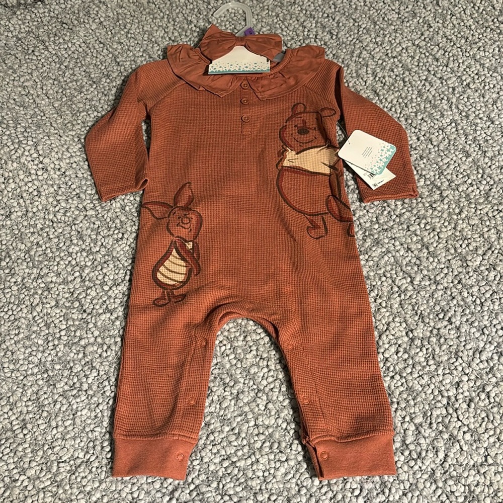 NWT baby outfit with matching bow